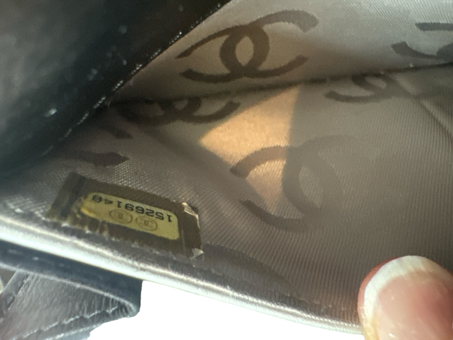 Used CHANEL
Calfskin Quilted Cambon Flap Wallet Black White