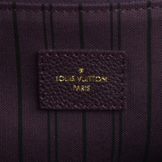 Pre-loved LOUIS VUITTON
Empreinte Metis Aube