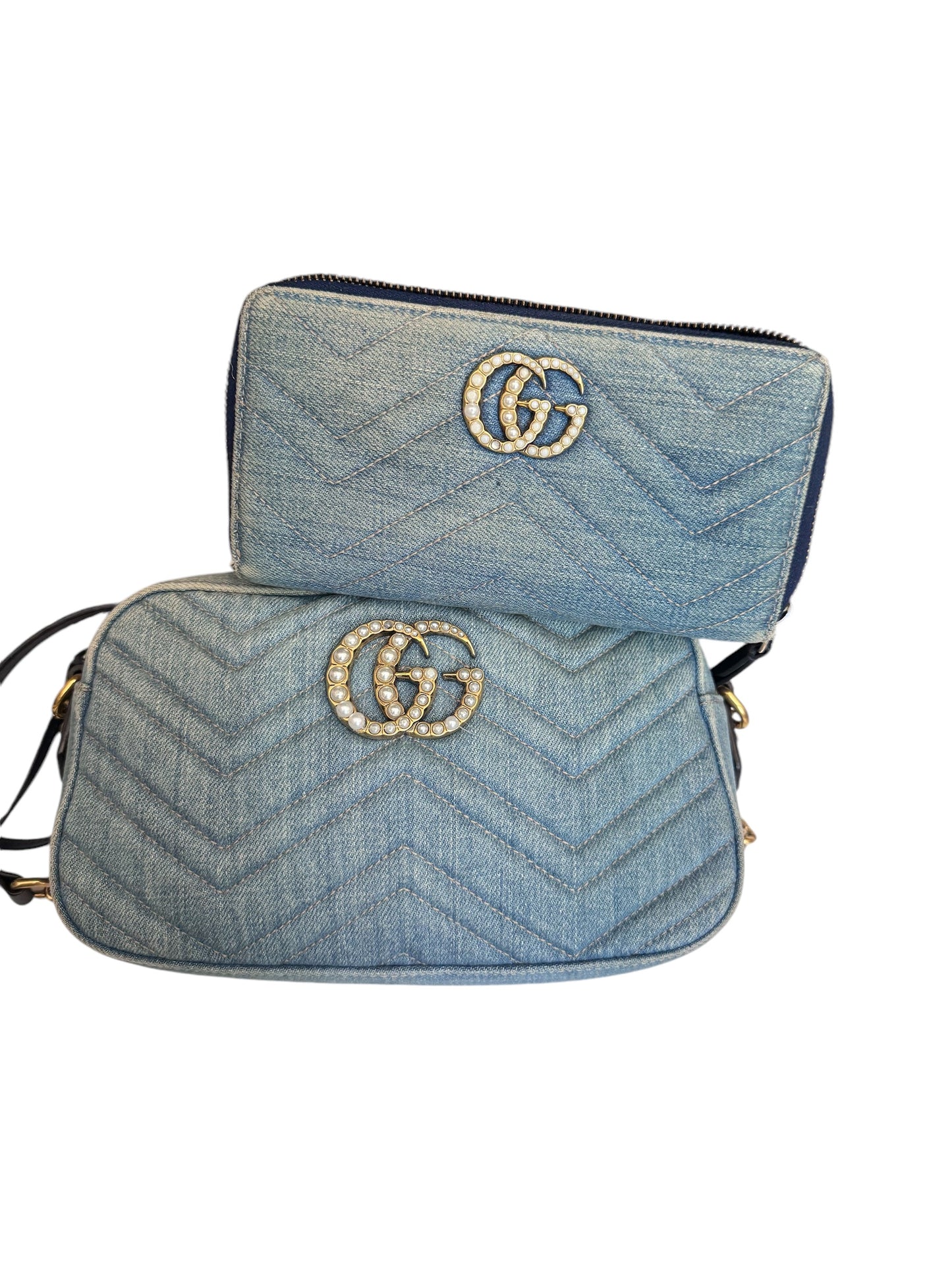 Pre-love Gucci denim Crossbody bag zip up wallet set
