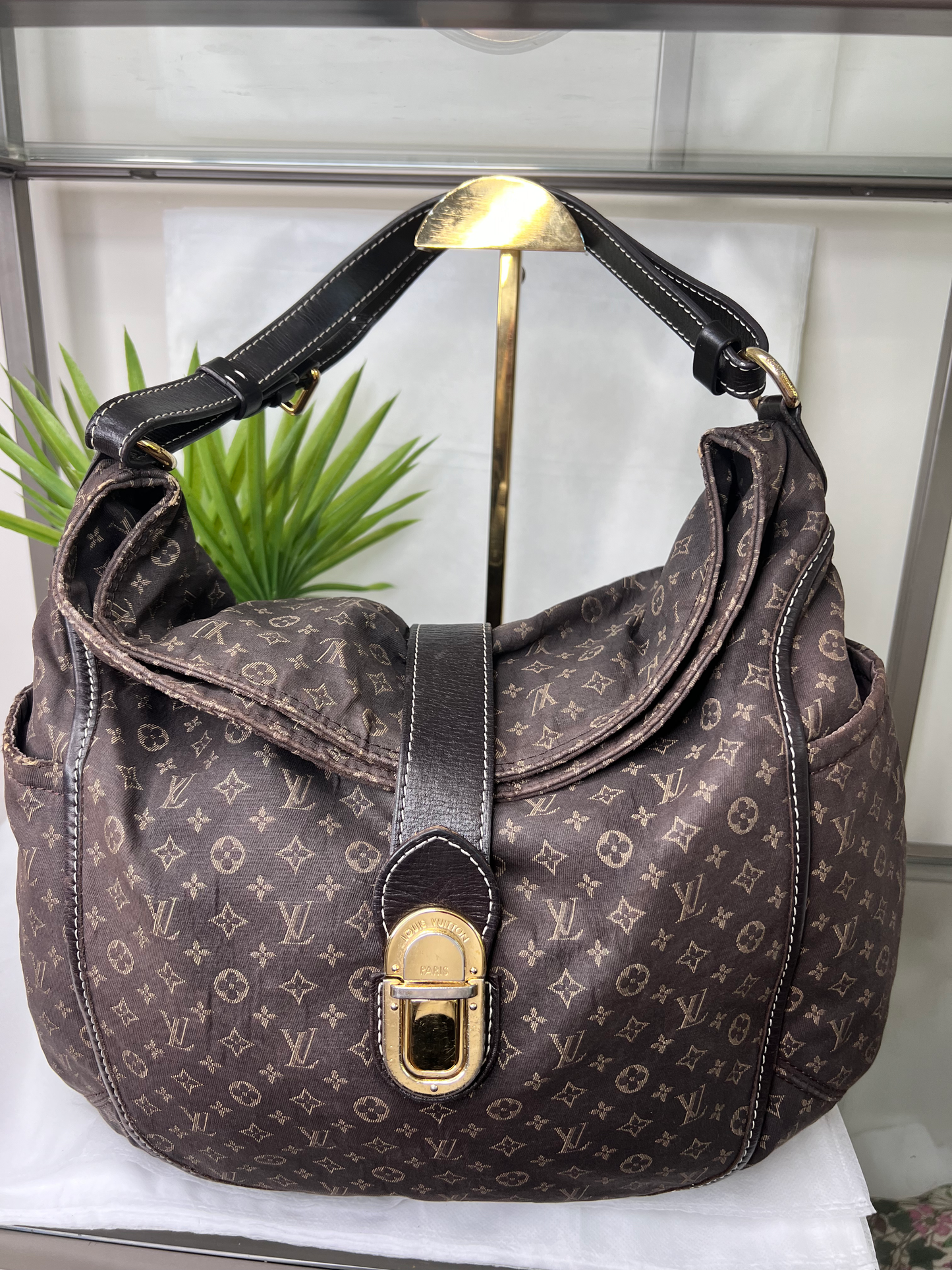 Used Vintage Louis Vuitton® Romance Shoulder Bag Monogram