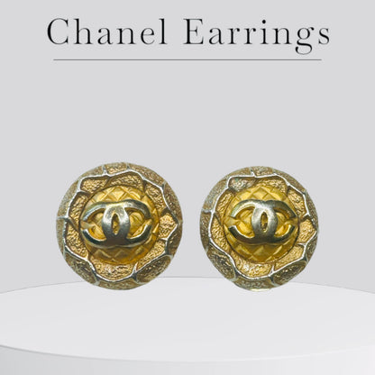 Used Chanel vintage clip on earrings