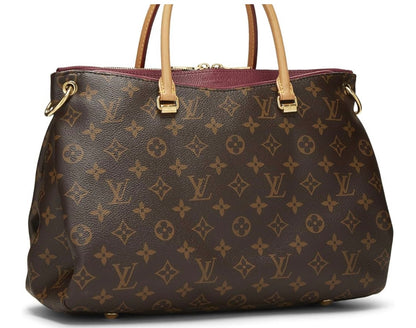 Pre-owned Louis Vuitton
Pre-Loved Red Monogram Canvas Pallas, Burgundy