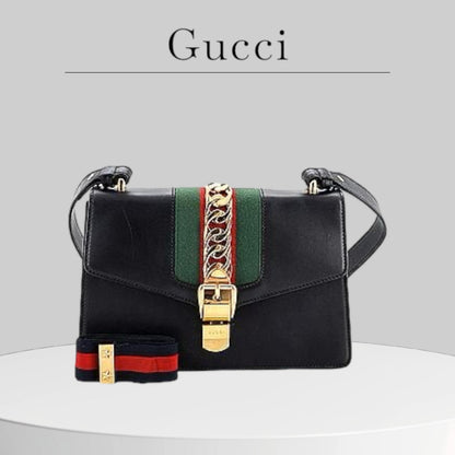 Pre-owned excellent condition A+ Gucci
One Size Sylvie Shoulder Bag Leather