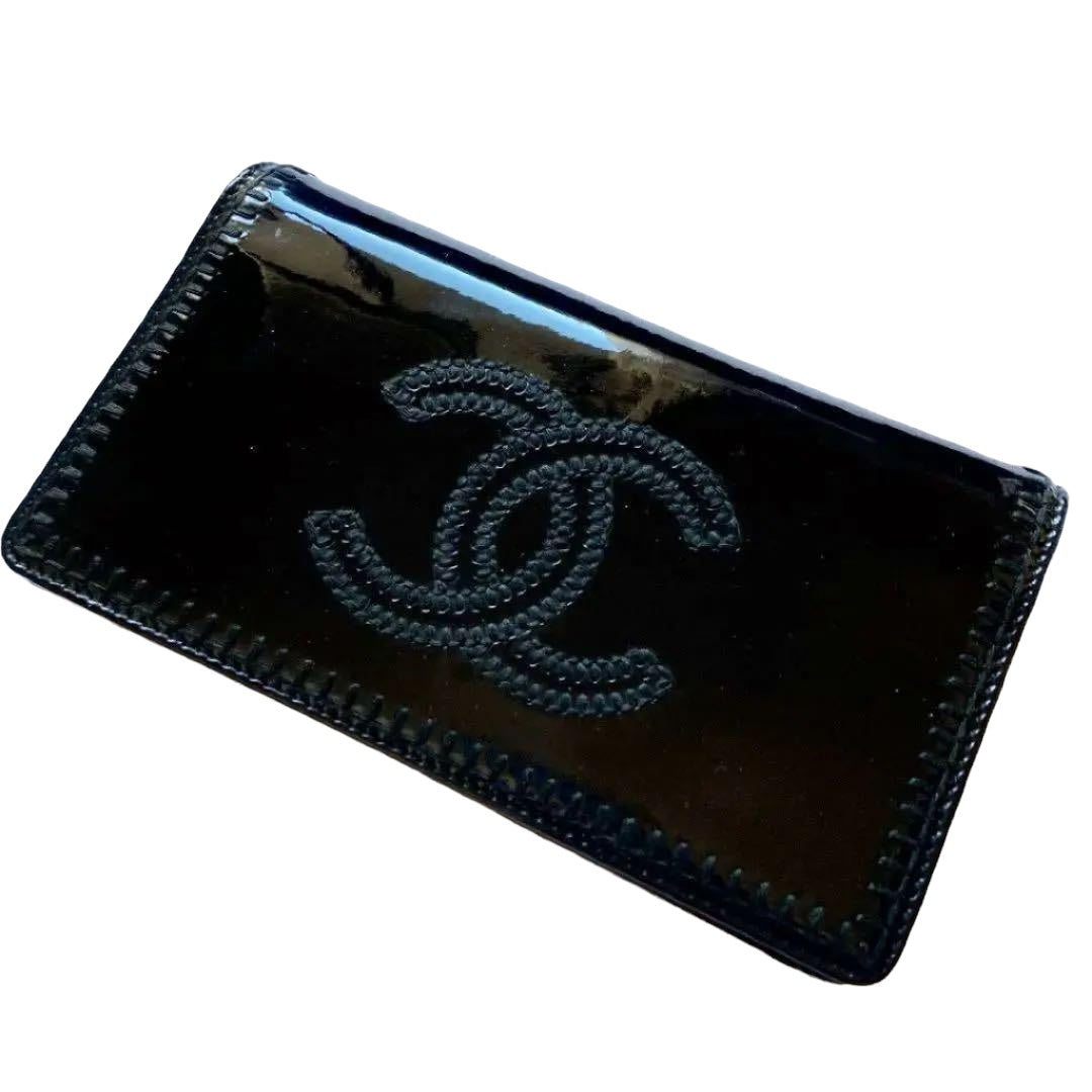 Pre-owned excellent condition A+ Chanel FULL INCLUSION Zip Wallet, Black Patent Leather Silver Hardware