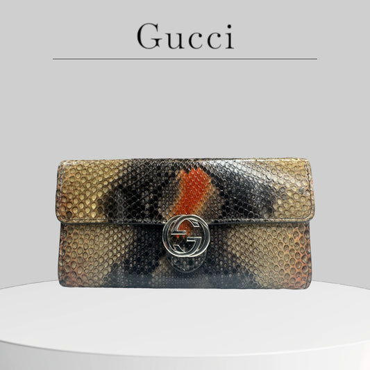 Pre-owned excellent condition A+ Gucci python wallet