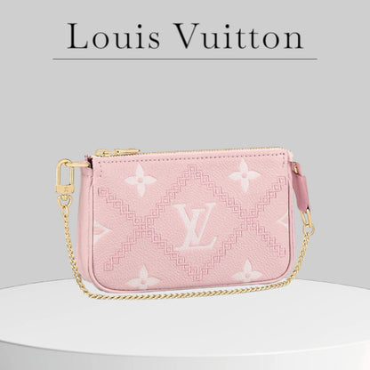 Pre -loved Louis Vuitton Mini Pochette Accessoires
Pink